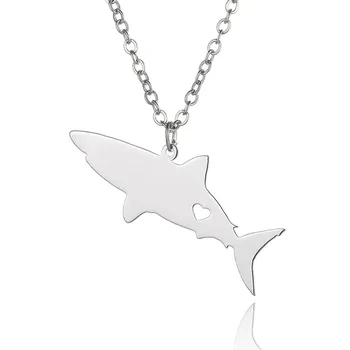 Roztomilé Malé rozmery Shark Ryby so Srdcom Náhrdelníky z Nehrdzavejúcej Ocele More, Oceán Vodné Morského Života Veľryba Tvar Prívesok Golier Choker
